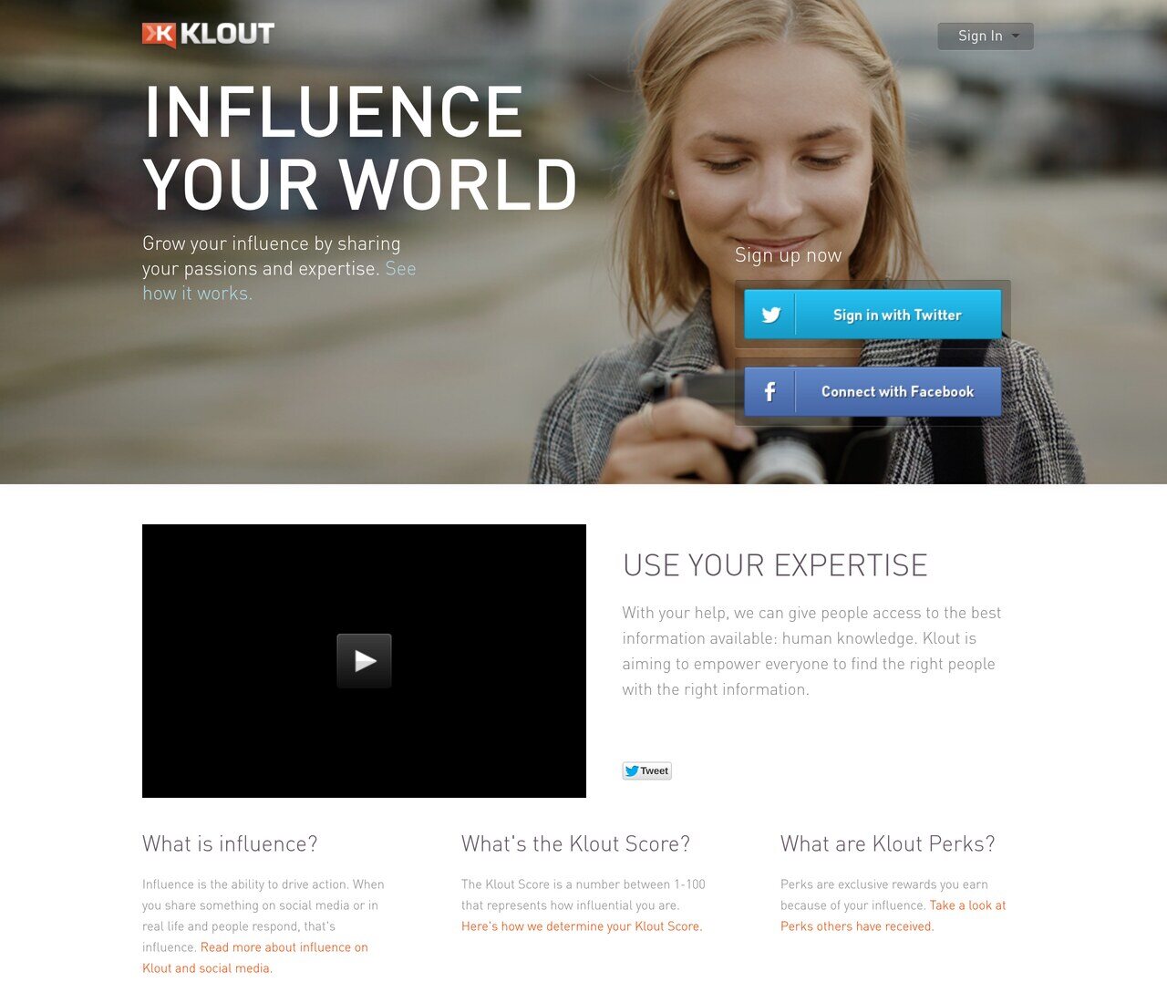 klout.com in June 2013: "Influence your world", sign in with Twitter or Facebook, and the three questions the whole company rested on, what influence is, what the Klout Score is and what Perks are.