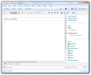 Windows Live Writer with an empty post open: the editor showed your blog in its own theme, with the sidebar of drafts, recently posted items and insert tools.