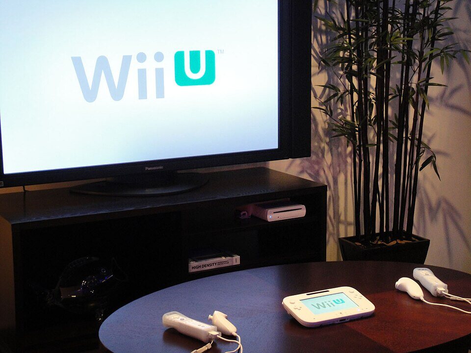 The Wii U GamePad at E3 2011. A screen in the controller, four years before the Switch made the idea work.