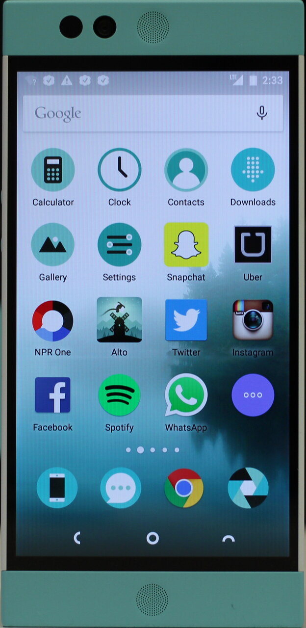 A mint Robin in February 2016, the week it started shipping, with the four sync LEDs on the back and the launcher on the front.