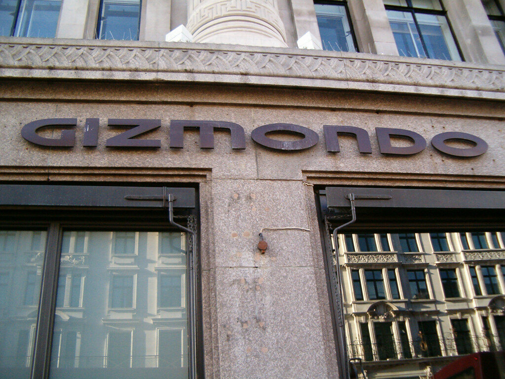 The Gizmondo flagship store on Regent Street in London in March 2004, a year before the console went on sale, when the company was spending on shopfronts, sponsorship and parties.